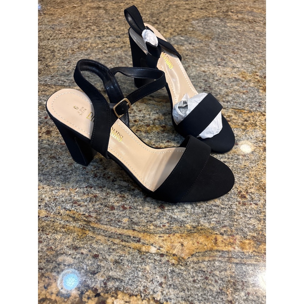 NIB Dream Pairs Gisela-1 Womens Black Nubuck Block Heel Sandals Ankle Strap 9